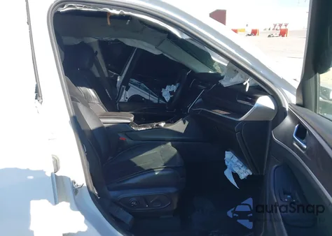 2023 Jeep Grand Cherokee Limited 4X2 z USA, uszkodzony, nr VIN 1C4RJGBG2PC513069